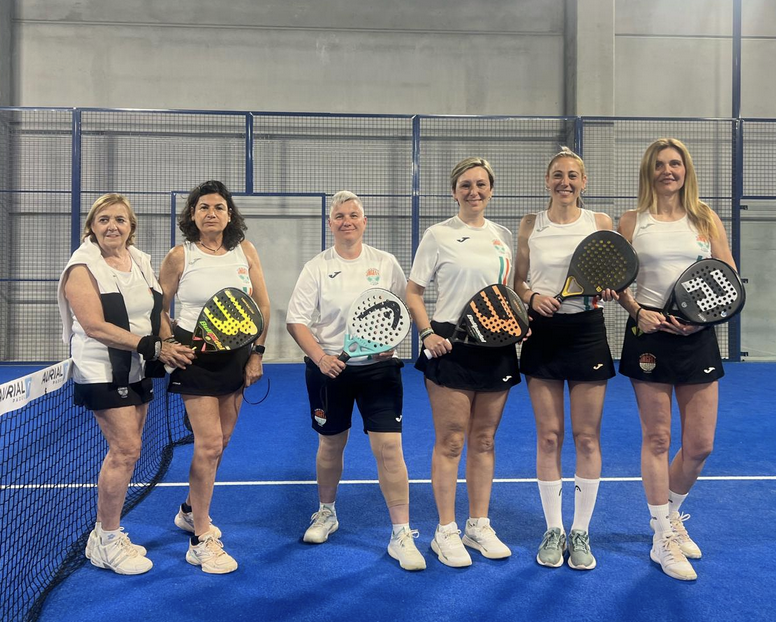 Resultats i imatges dels equips de pàdel -11 i 12 d’abril-
